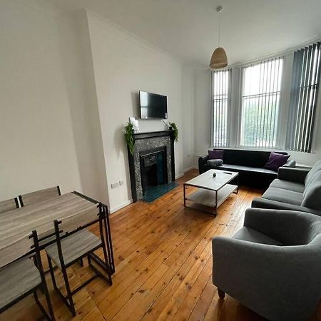 Spacious Flat For 6 City Center Gs305 셰필드 외부 사진
